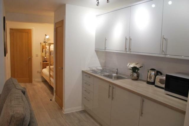 לארגס Gallowgate Square Apartments מראה חיצוני תמונה
